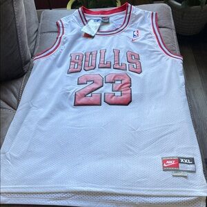 Nike Bulls Jersey - White and Red Accents